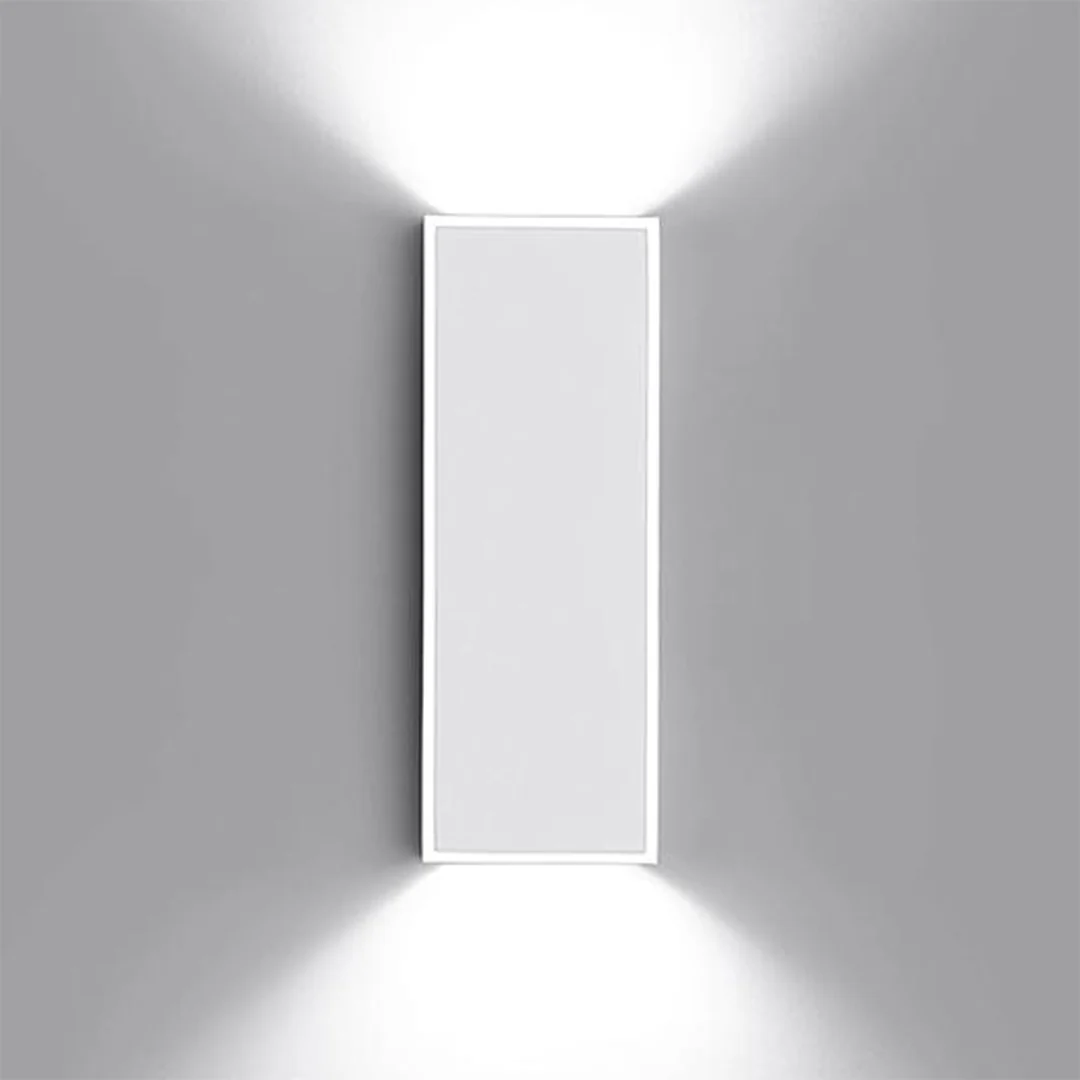 Vibia Alpha wall lamp - Image 3